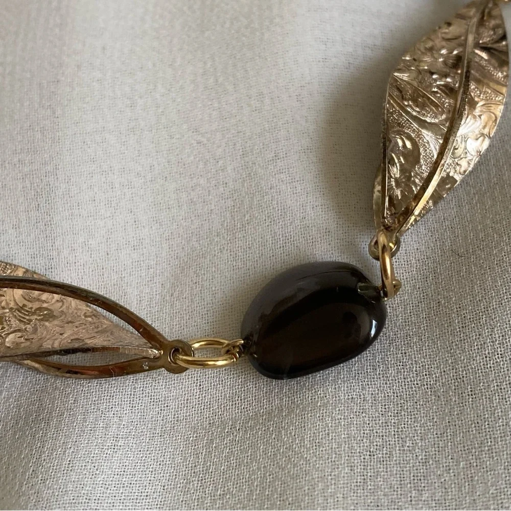 Vintage Twisted Etch Leaf Link Gold & Dark Beads Bracelet